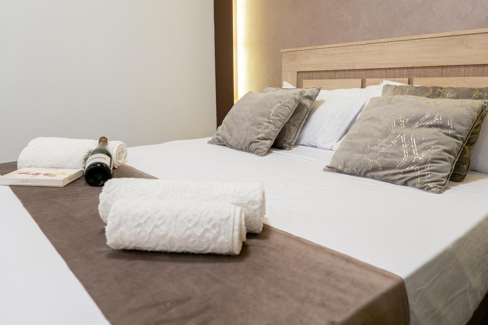 Apartamento Turistico Lux Center Valencia Buitenkant foto